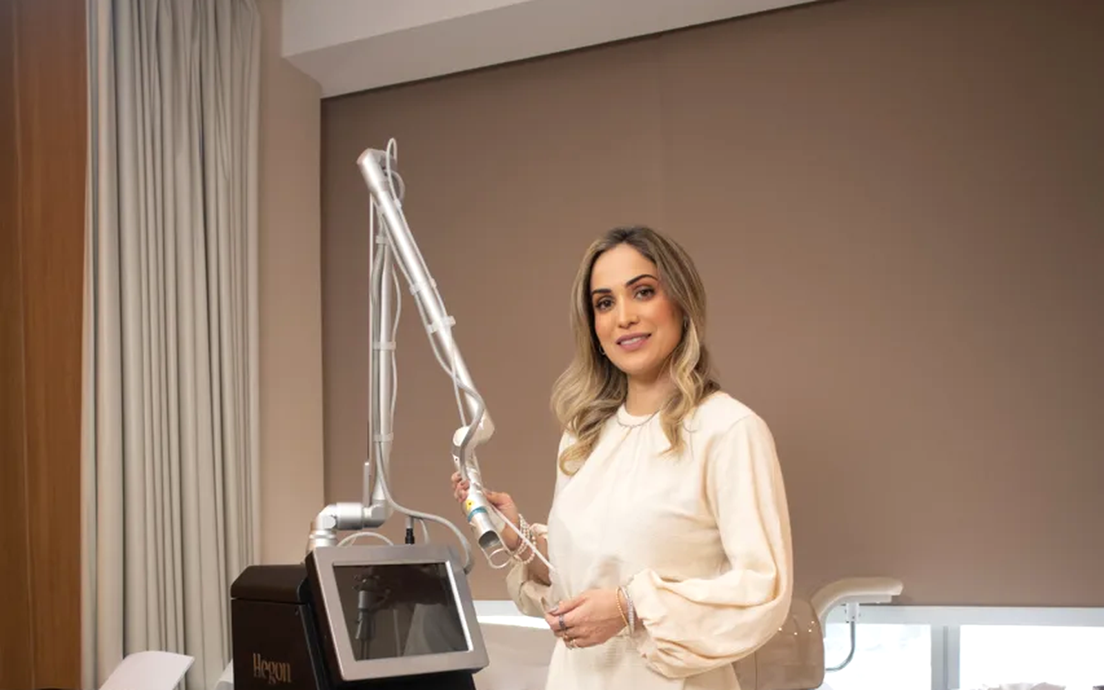 Laser íntimo em Manaus no Protocolo LUMIÈRE com Dra. Sabrina Chagas